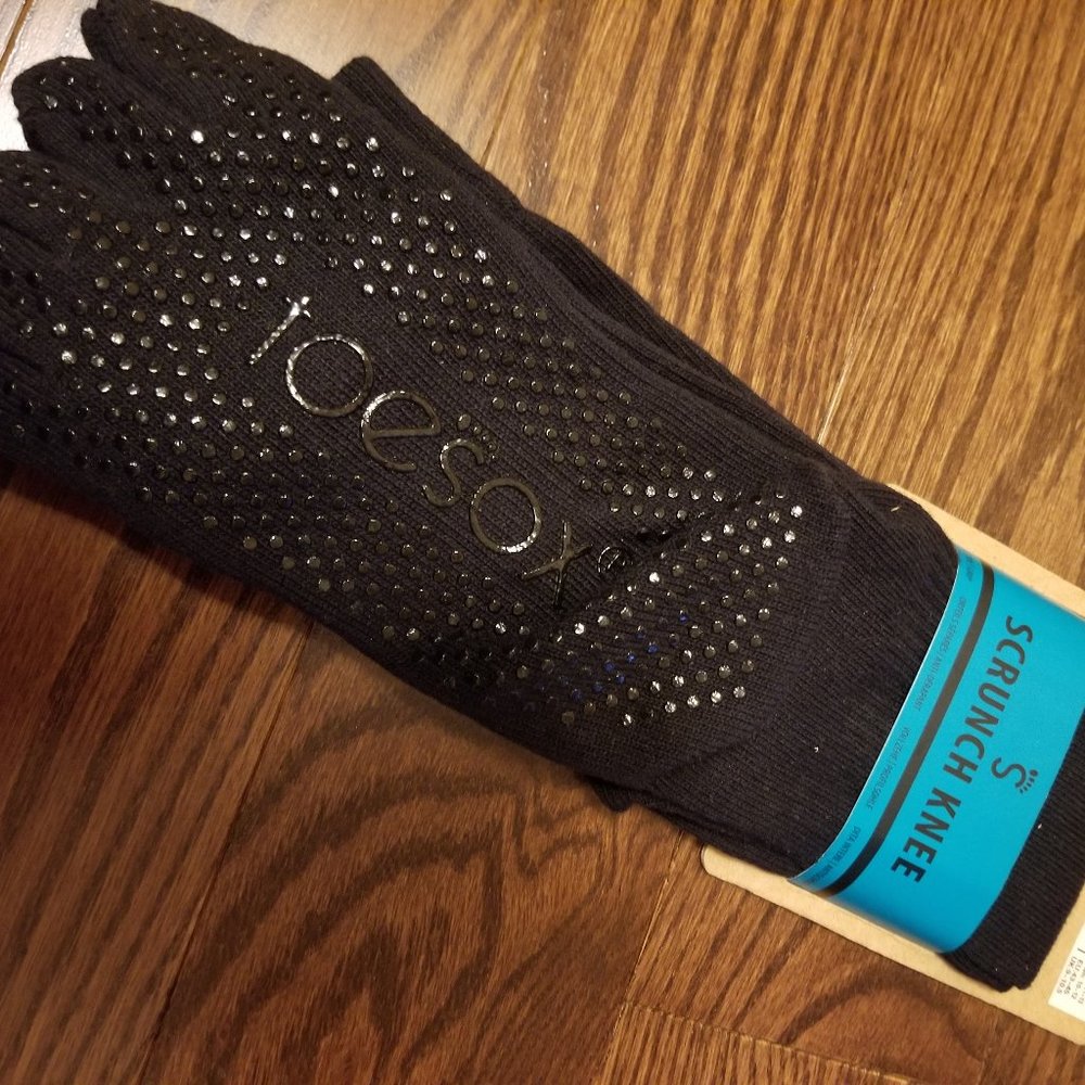 Knee high sticky socks